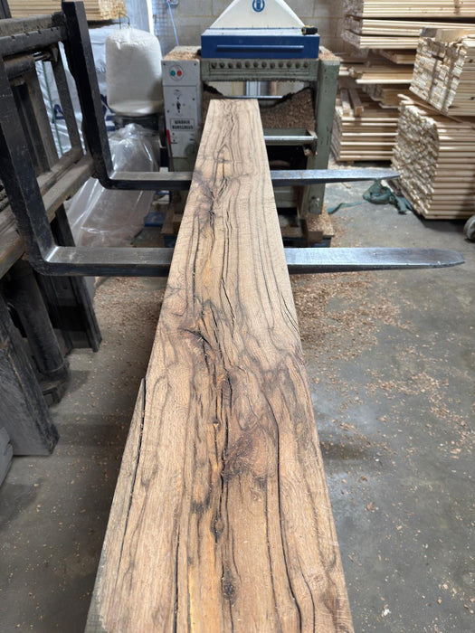 HUGE TIMBER HARDWOOD OAK BEAMS / SLEEPERS - 2.6M LENGTHS - £100 EACH