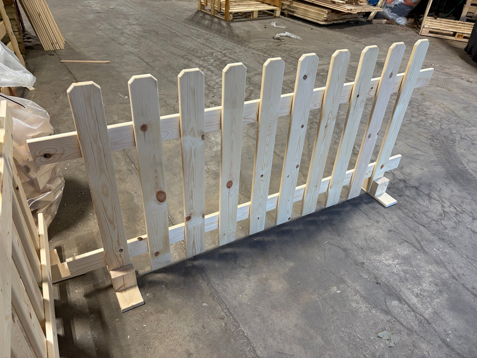Freestanding Picket Fence Panel 6ft x 3ft Planed Smooth Event fencing