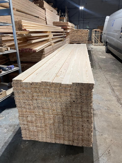 PINE T&G REDWOOD FLOORBOARD 90X20 - £13.50 PER SQUARE METER **LIMITED STOCK**