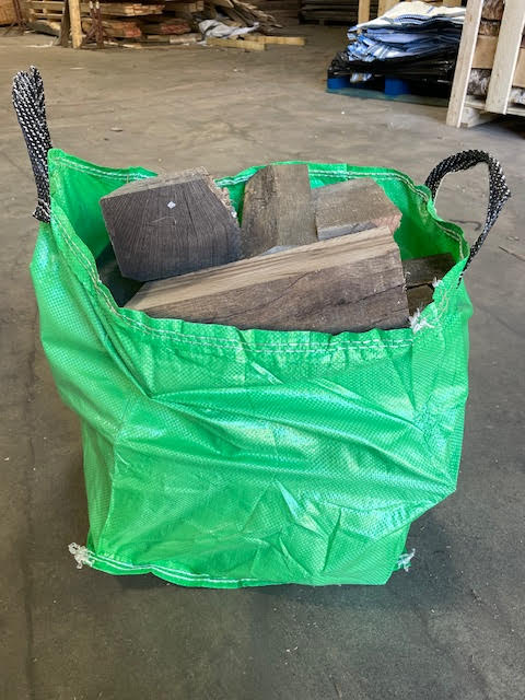 Mini bag solid air dried heavy OAK firewood chunks